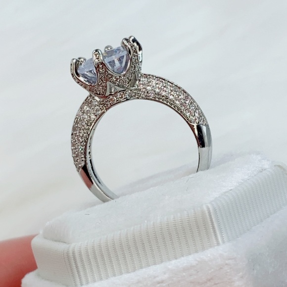 14k white gold ring 4 CT diamond crown pave halo wedding engagement - Picture 9 of 11